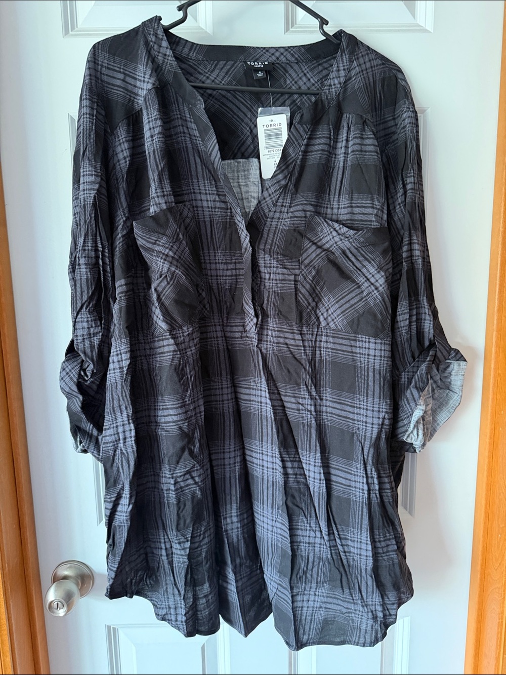 torrid NWT 4x Black & Gray Plaid Harper Roll-Tab Tunic Blouse